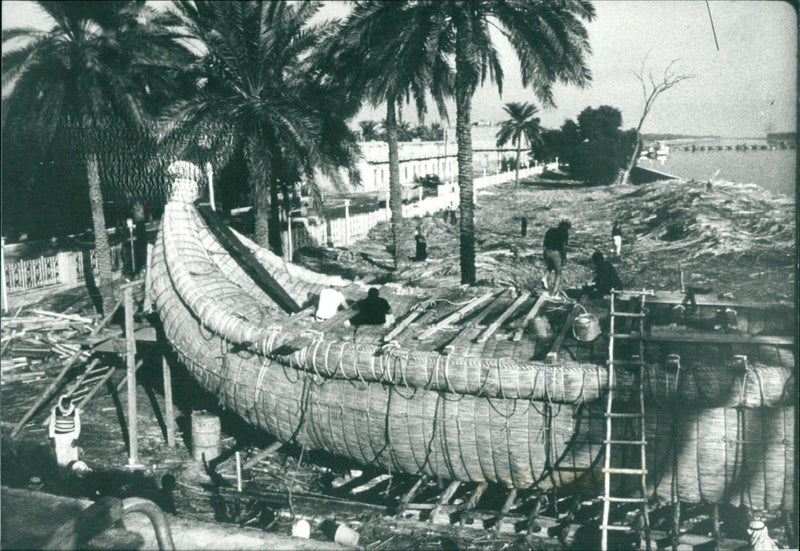 Tigris expedition - Vintage Photograph