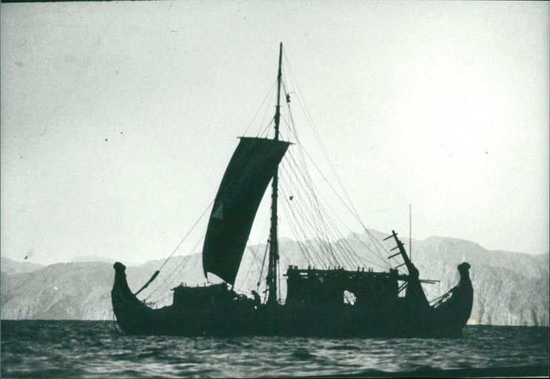 Tigris expedition - Vintage Photograph