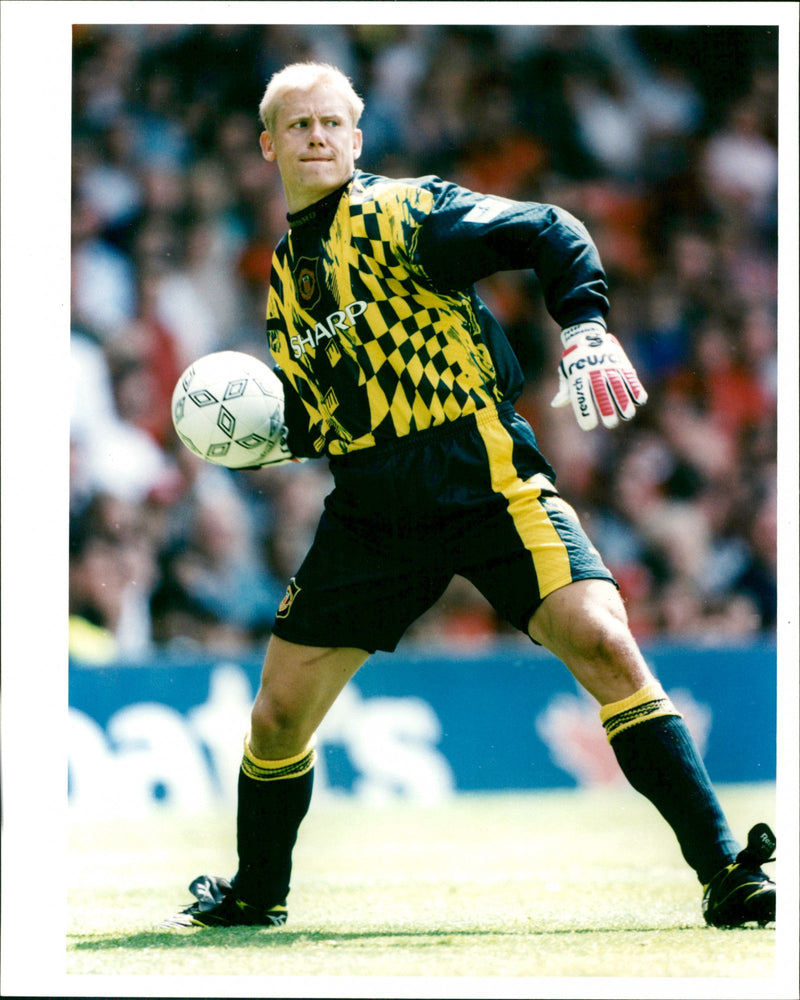 Peter Schmeichel - Vintage Photograph