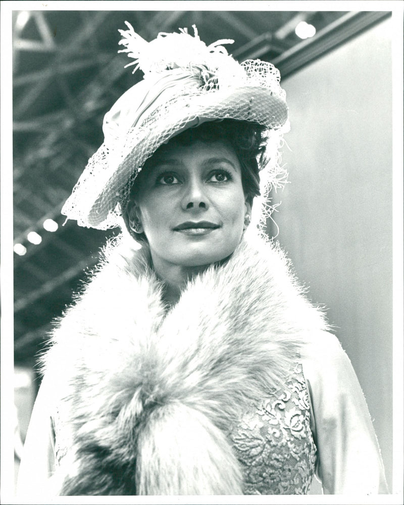Francesca Annis as Lillie Langtry - Vintage Photograph