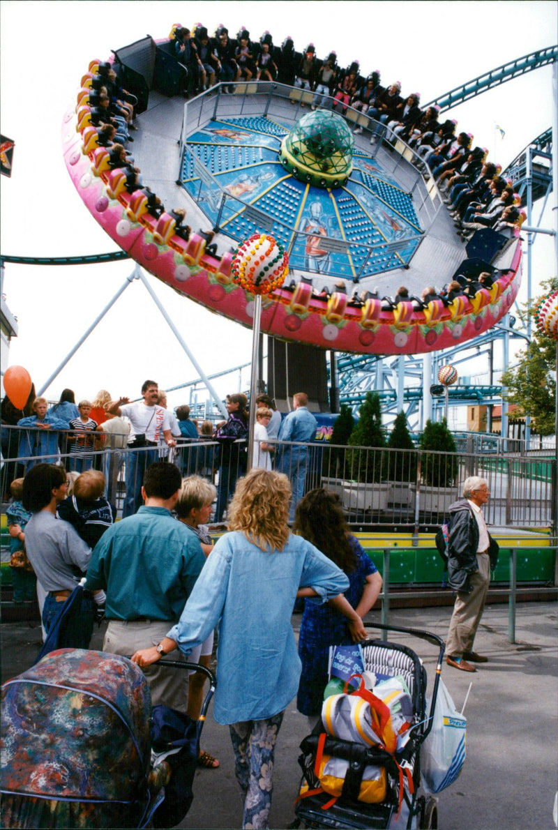 GRONA LUND DESK IMAGE ACTION DELIVERY BLFS CODE AND ARE - Vintage Photograph