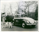Volkswagen "Cabwagen" - Vintage Photograph