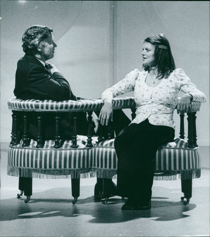 TV-Program: The new SEK 10,000 question - Vintage Photograph