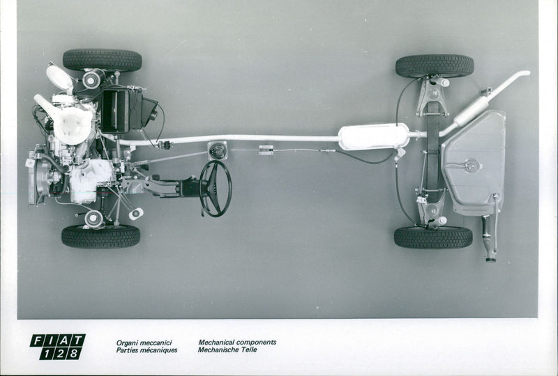 FIAT 128 - MECHANICAL PART COMPONENTS - Vintage Photograph