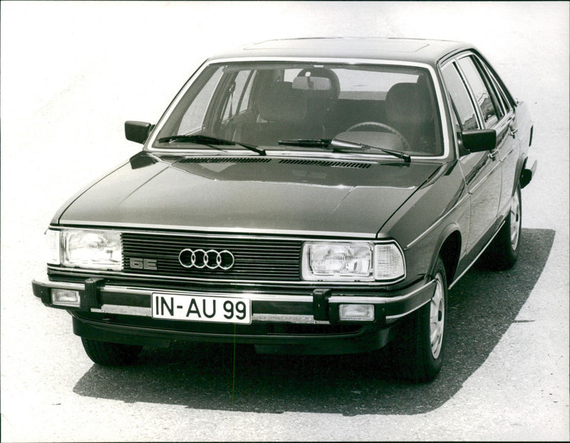 Audi 100 SE 1979 - Vintage Photograph