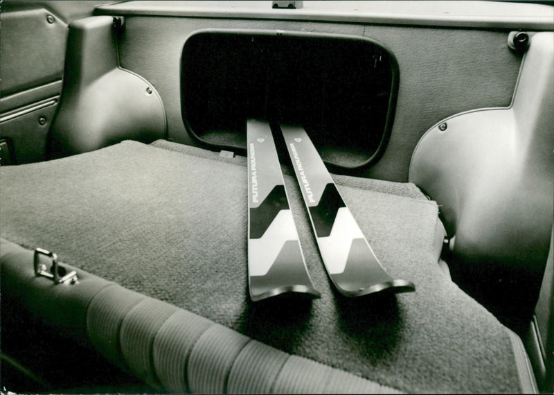 Toyota Cressida Coupe 1967 - Vintage Photograph