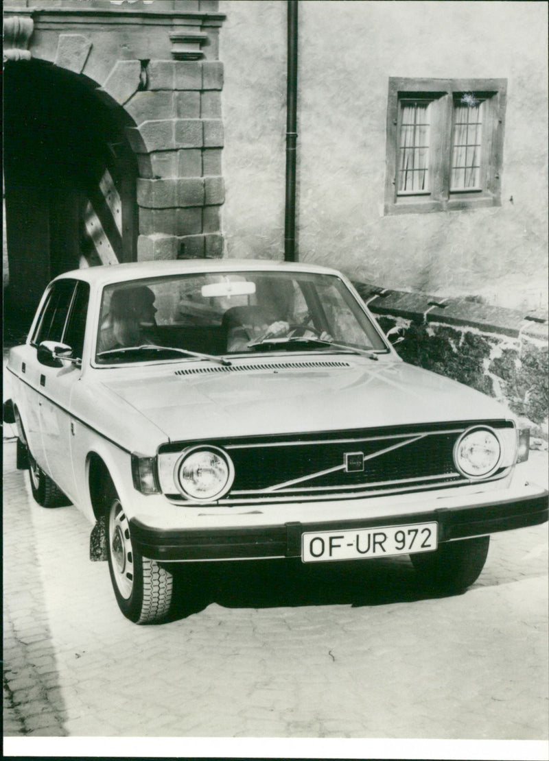 Volvo 144 - Vintage Photograph