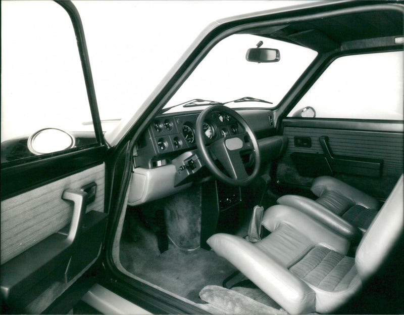 Renault 5 - Vintage Photograph