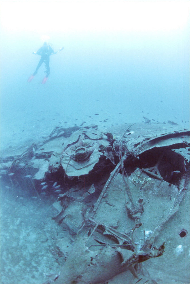 1998 SIPA REF PRESS FRANCE EARLY LIGHTNING WRITER - Vintage Photograph