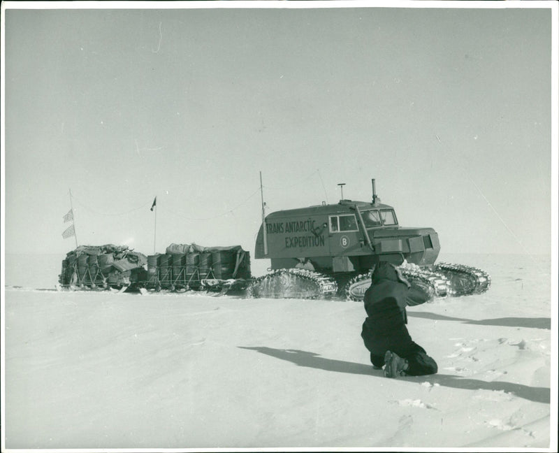 1958 BASE SVENSKA DAGBLADETS CARMELITE INHERITANCE ARKIV EXPEDITION ANTARCTIC - Vintage Photograph
