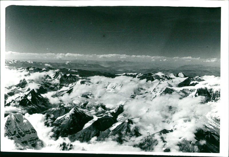 1955 BANDT MACKINNON STRATHR MATHR CLGG HARD CHARLES BROWN EXPEDITION ENGLAND - Vintage Photograph