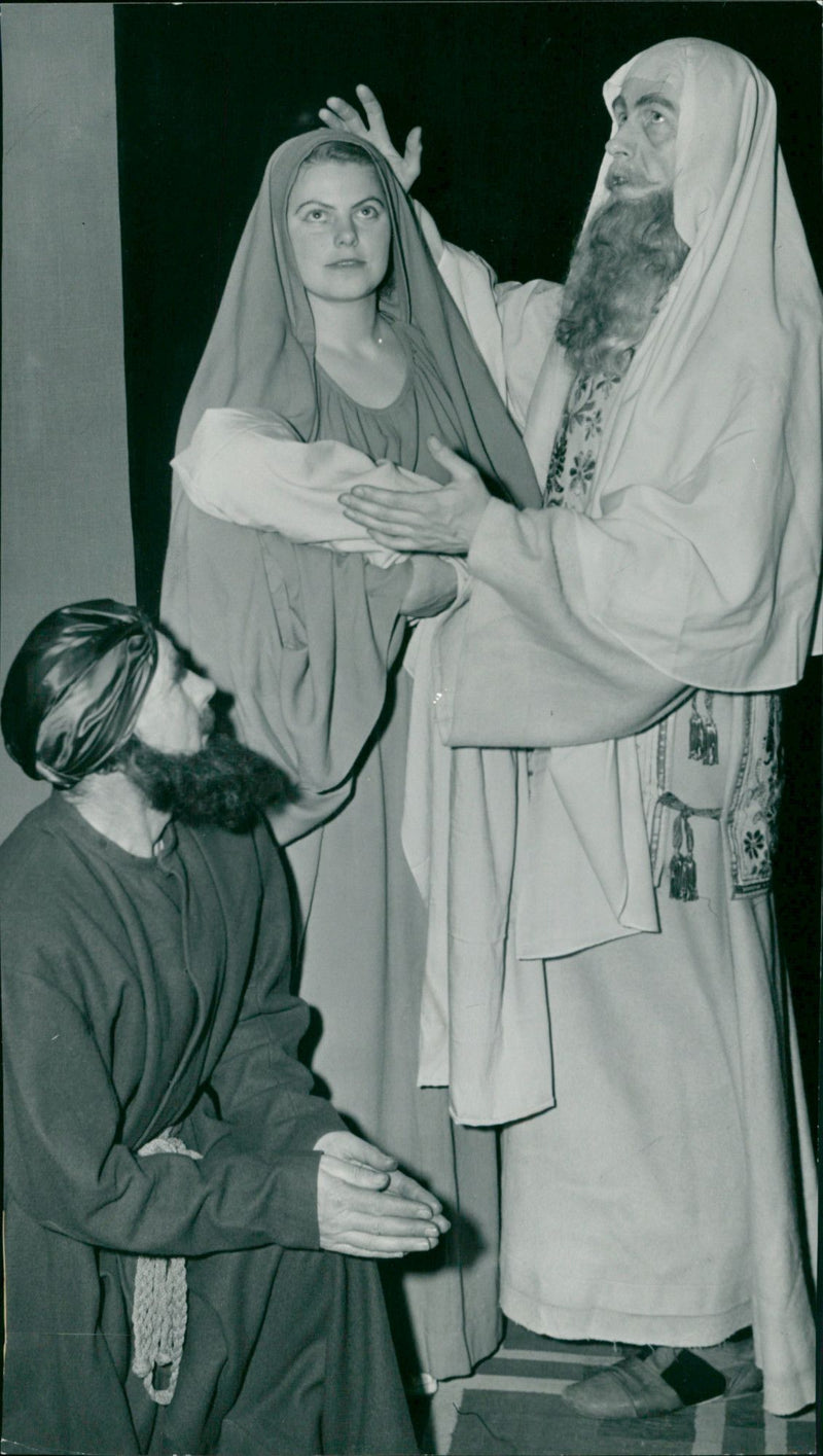 Olof Richter, Maud Meurling and Gösta Grahn in the game "Let the children come to me" on Sunday school day in the Concert Hall - Vintage Photograph