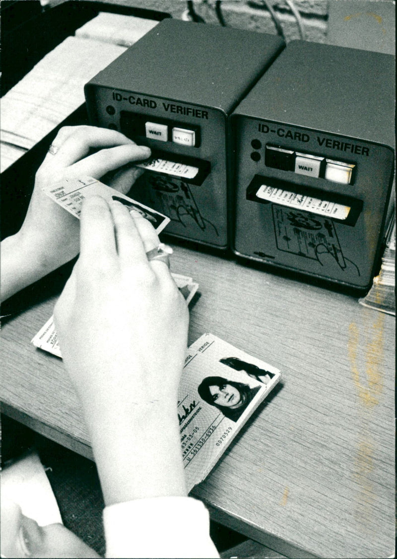 BLOODGRUPPSBESTAMING BLOOD GROUP EXAMINATION NIMI NATIONAL SWEDEN SWEDISH - Vintage Photograph