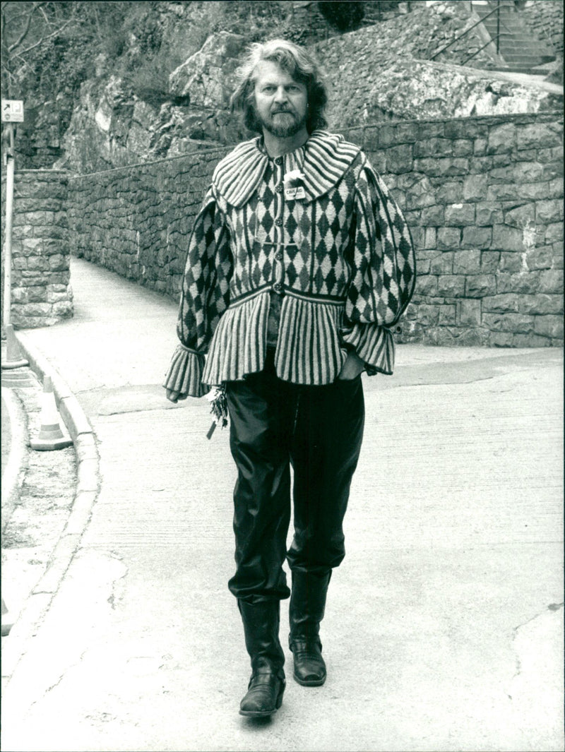 1987 ACTRESS DAUGHTER PRESS WRITER - Vintage Photograph