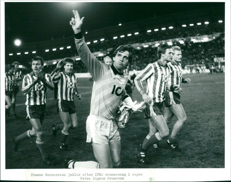 Thomas Wernersson is cheering for IFK's advancement in the cup - Vintage Photograph