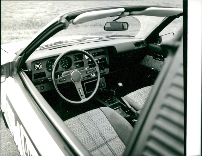 Toyota Celica Cabrio Tropic - Vintage Photograph