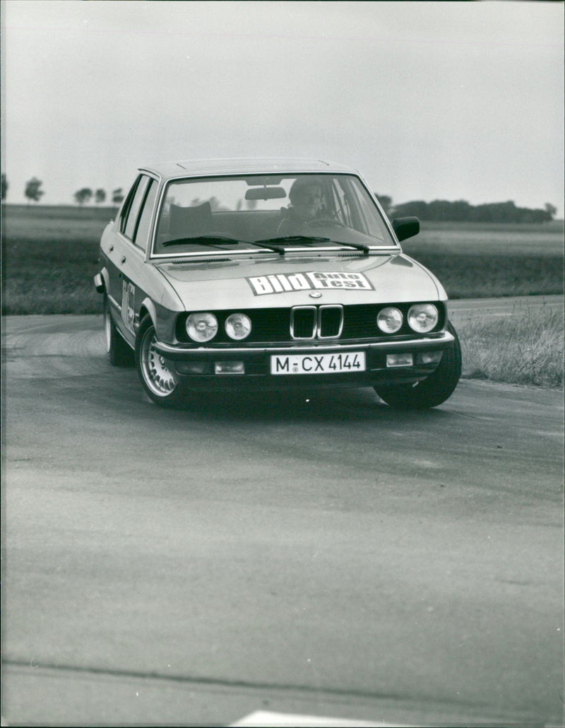 BMW 635 CSi 1982 - Vintage Photograph