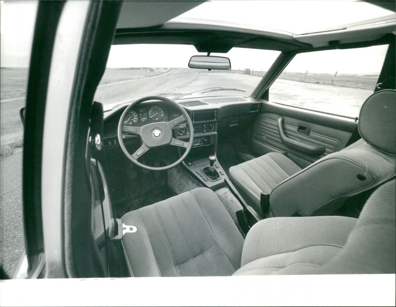 BMW 635 CSi 1982 - Vintage Photograph