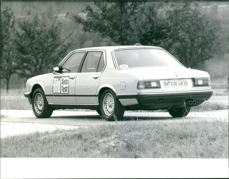 BMW 741i 1983 - Vintage Photograph