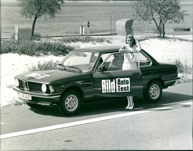 BMW 318i 1981 - Vintage Photograph