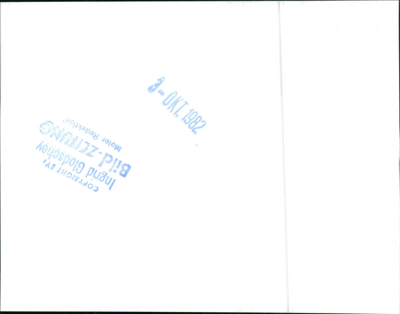 BMW 735i 1982 - Vintage Photograph