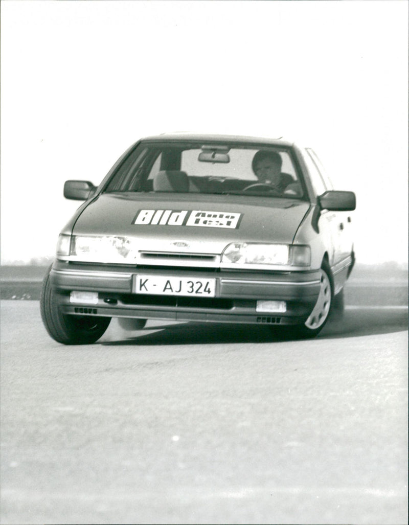 Ford Capri 2.0 GT 1983 - Vintage Photograph