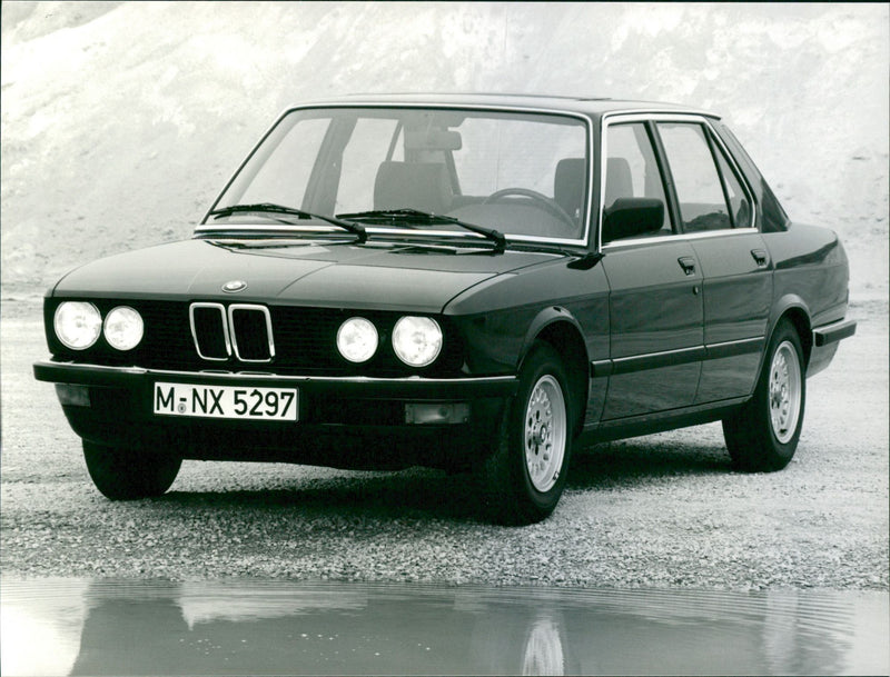 BMW 518i - Vintage Photograph