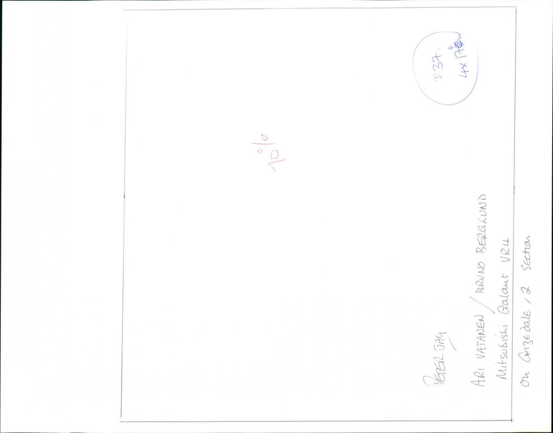 E 300 MMM MICHELIN
70 % PEGER JAG D37 4x 170w ARI VATANEN BRUNO BERGLUND - Vintage Photograph