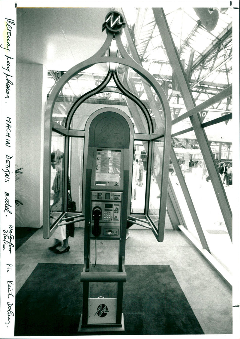 O VAM NAVOLI - MODEL - Vintage Photograph