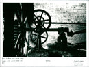 MILLS , WALHAM AN OLD WATER MILL Assay . Petr | * 00
333
GUNPOWDER Mih - Vintage Photograph