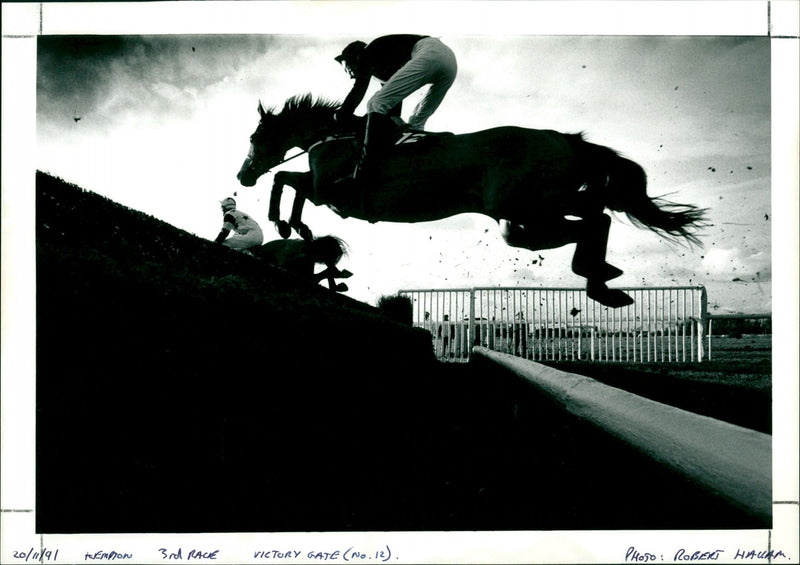 Kempton 3rd race - Vintage Photograph