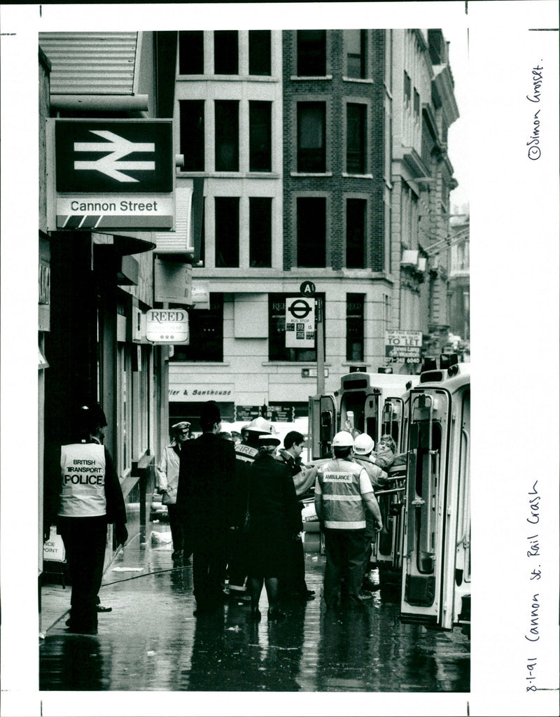 CANNON ST RAR CRASH JAN - DEEP BY SIMON GROSSET, STREET - Vintage Photograph