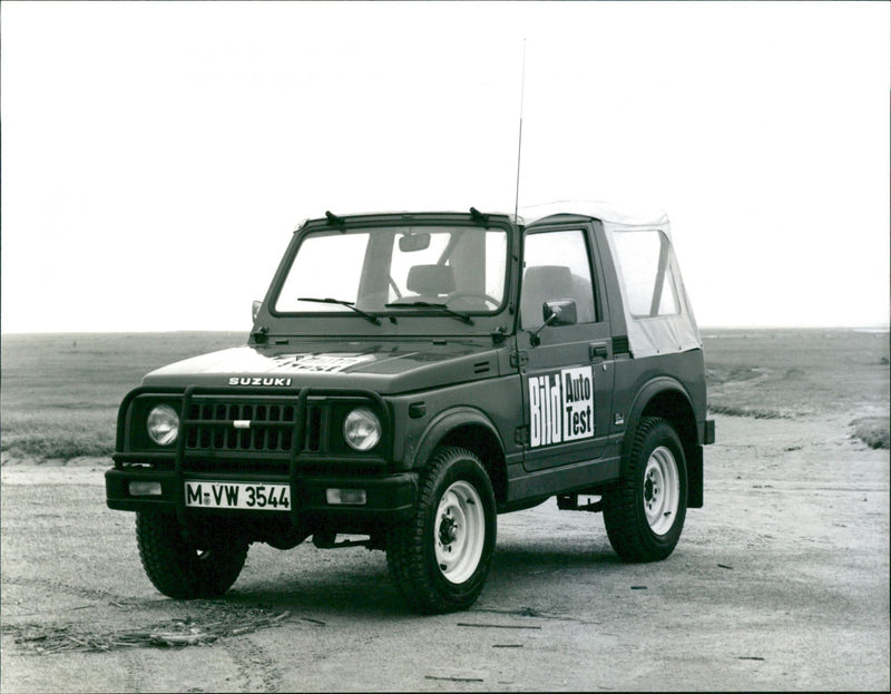Suzuki SJ410 - Vintage Photograph