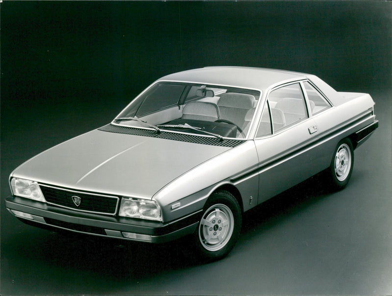 Lancia Gamma Coupé - Vintage Photograph