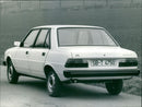 Peugeot 305 GL - Vintage Photograph