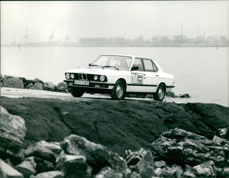 BMW 524 TD 1984 - Vintage Photograph