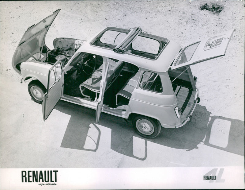 Renault R4 TL - Vintage Photograph