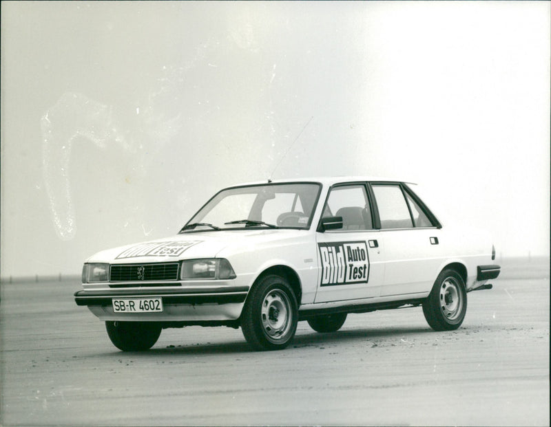 Peugeot 305 - Vintage Photograph