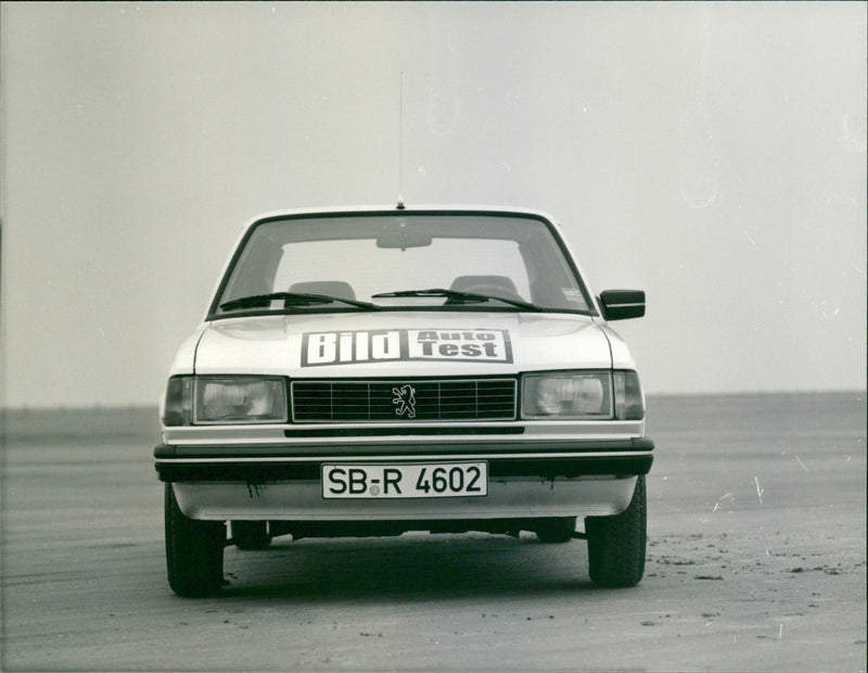 Peugeot 305 - Vintage Photograph