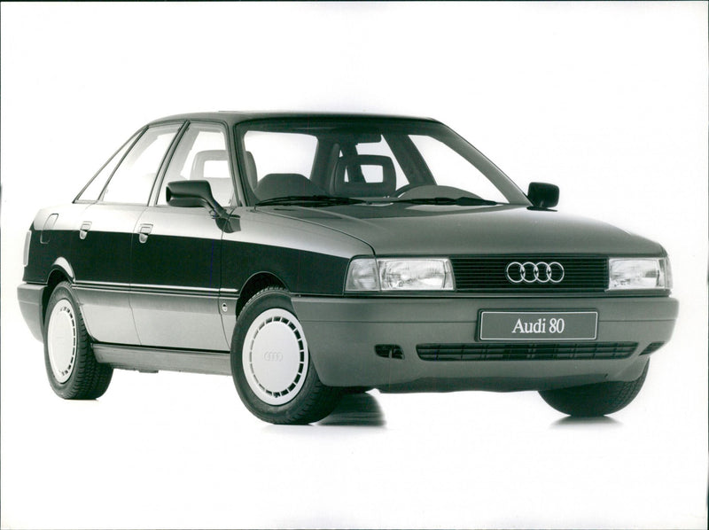 Audi 80 - Vintage Photograph