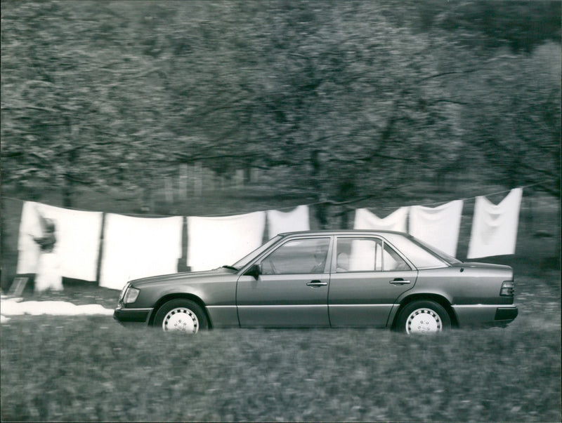 Mercedes Benz 250 D Automatic 1991 - Vintage Photograph