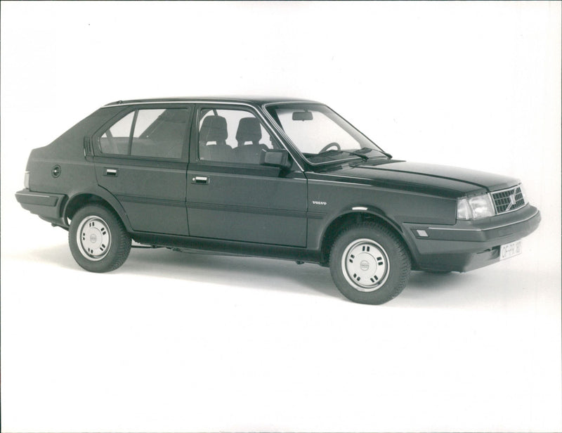 Volvo 340 'Nautic' 1987 - Vintage Photograph