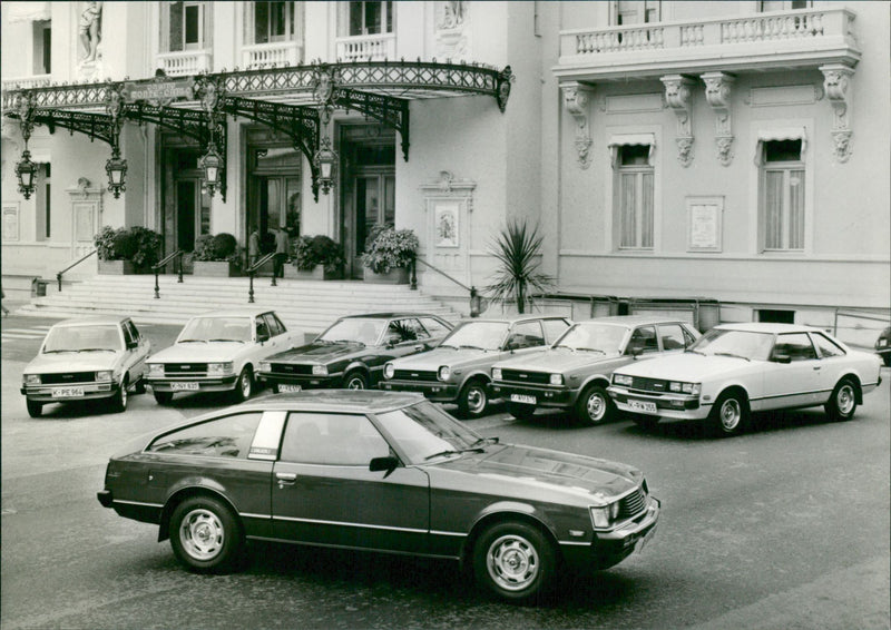 Toyota Modelle - Vintage Photograph