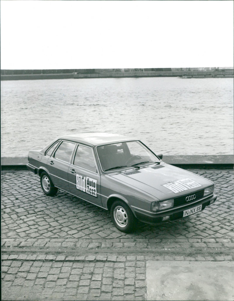 Audi 80 CL Turbo Diesel - Vintage Photograph