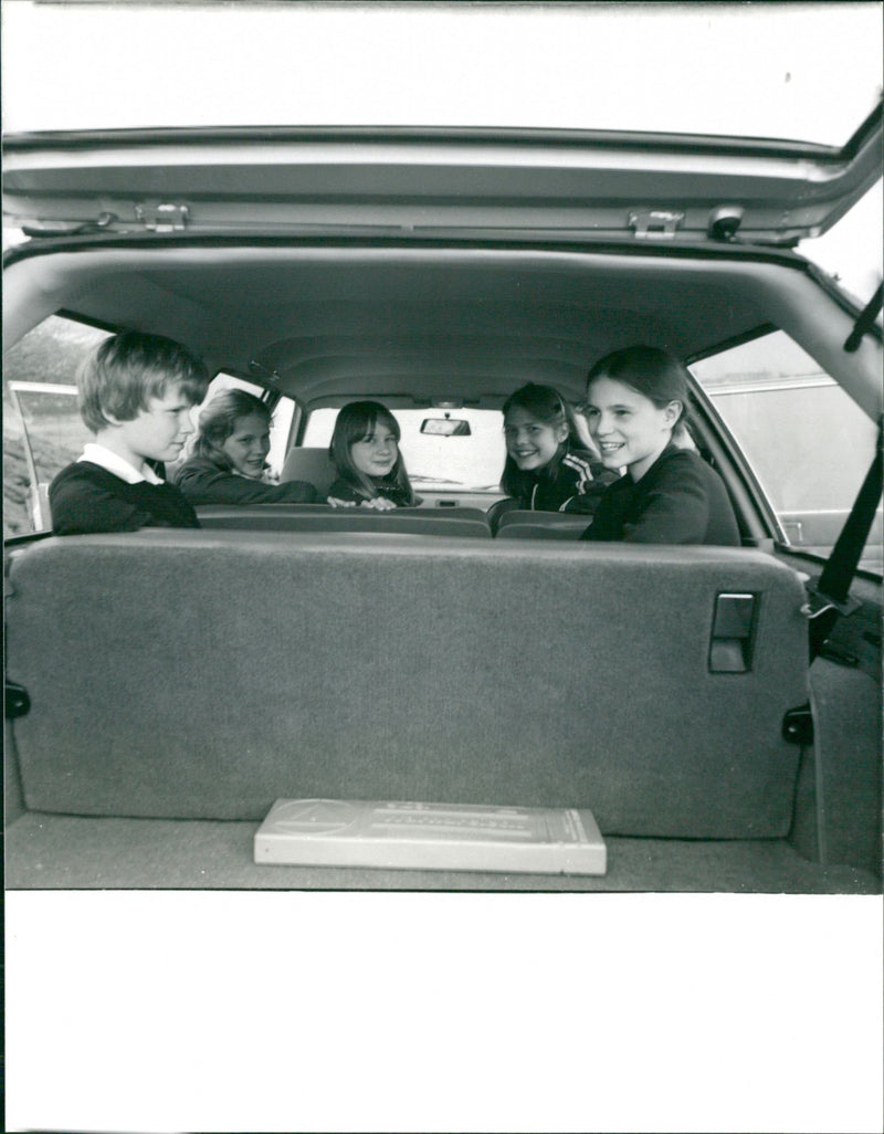 Peugeot 505 Break - Vintage Photograph