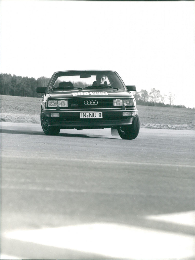 Audi 200 5T Turbo 1980 - Vintage Photograph