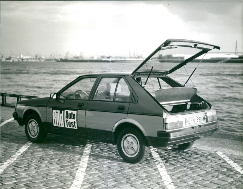 Vauxhall Astra Mk1 - Vintage Photograph