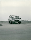 Peugeot 305 GLD Break - Vintage Photograph