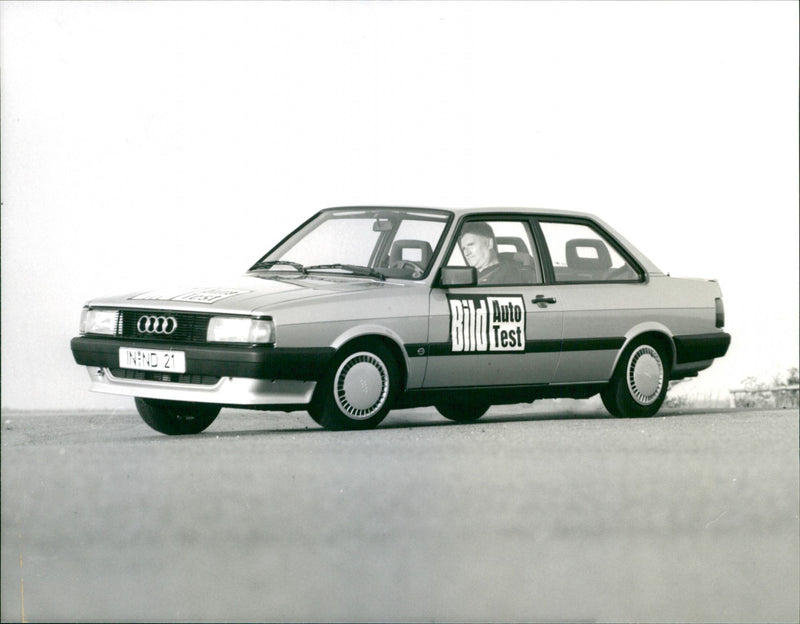 Audi 80 GTE - Vintage Photograph