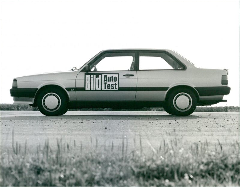 Audi 80 GTE - Vintage Photograph